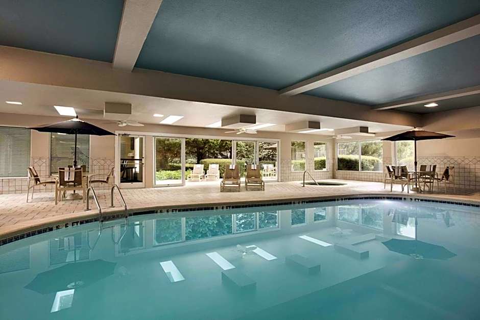 Country Inn & Suites by Radisson, Atlanta Airport North, GA