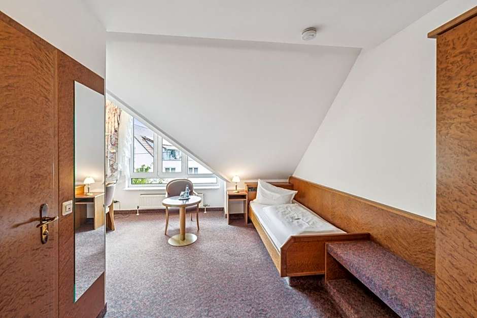 NEU Apart-Hotel Kraut 24-7 Check In Nähe Messe-Airport