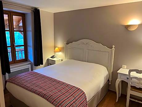 First Floor Family Suite with Balcony