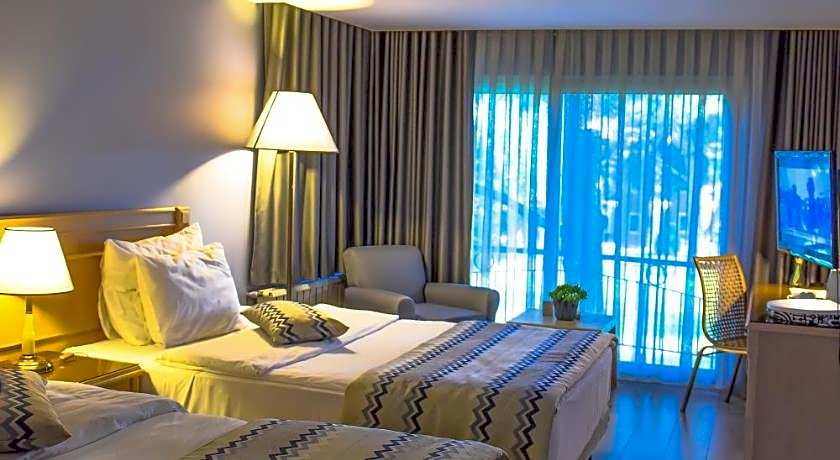 Denizatı Plus Hotel