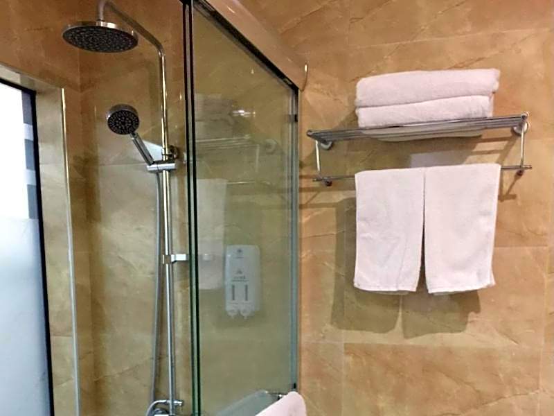 GreenTree Alliance Bengbu Railway Station Hotel