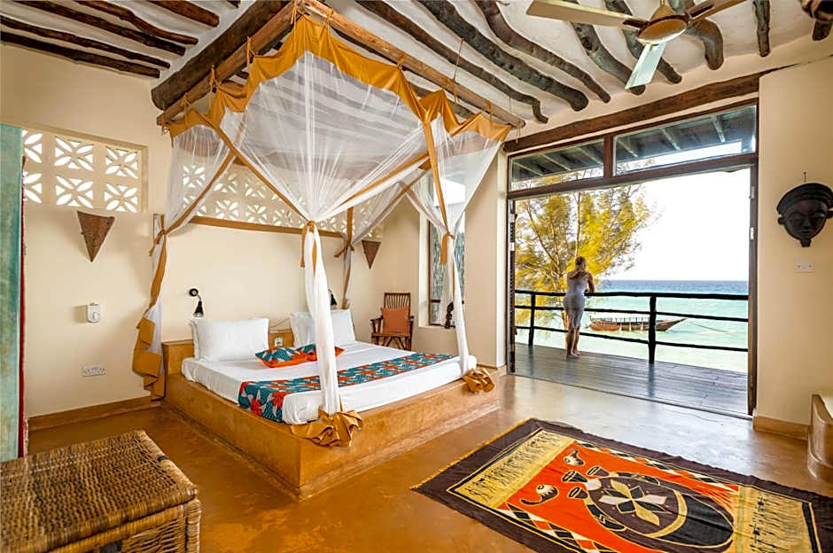Sunshine Marine Lodge