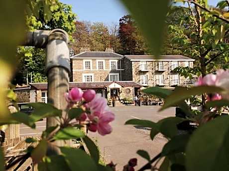 Three Rivers Hotel