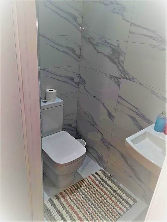 MIA Residence - Entire Studio apartment - City View - London - Next to Ealing Broadway Station