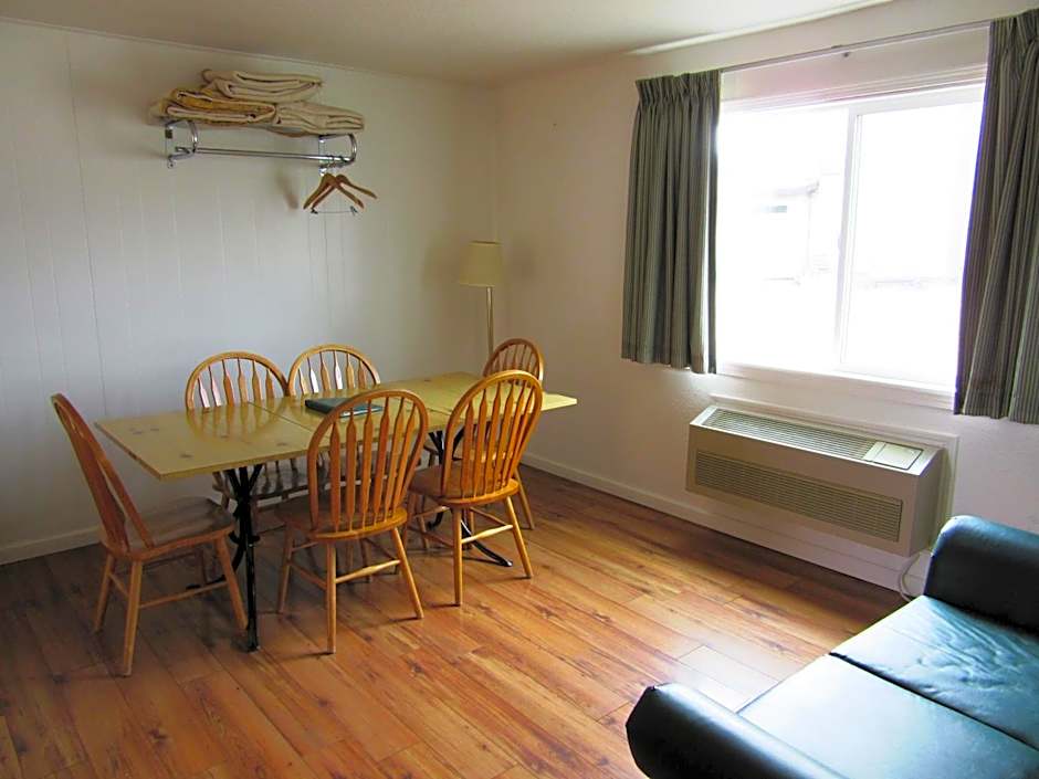 Yellowstone Country Inn