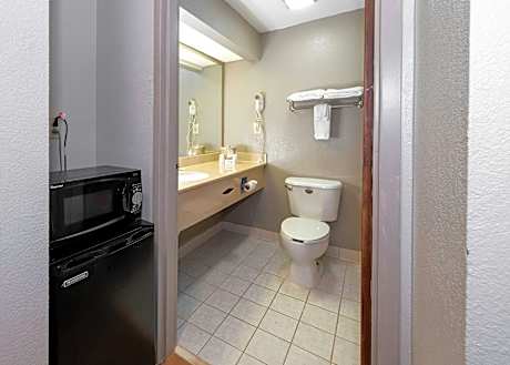 Suite King with Jacuzzi Smoking