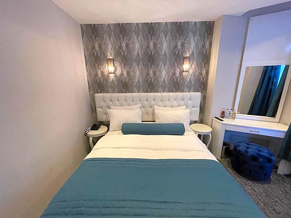 Weingart Seaside Hotel