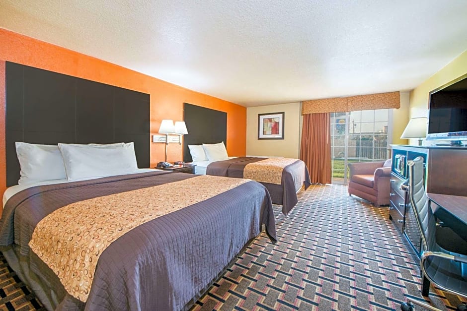 Days Inn by Wyndham Joplin