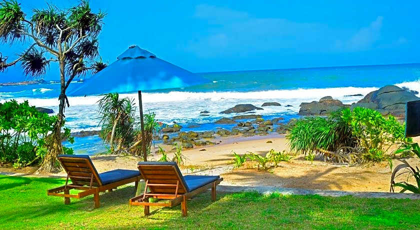 R Degrees Ambalangoda