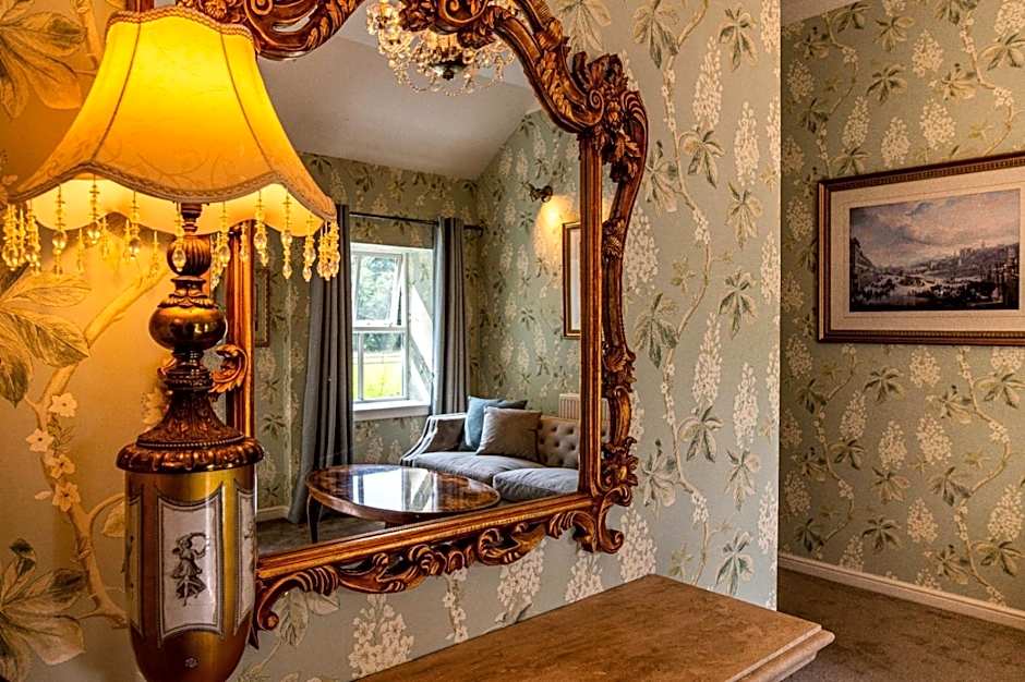 Melville Castle Hotel