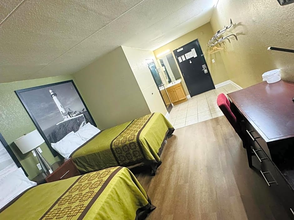 Super 8 by Wyndham Rocky Mount I-95 EXIT 145