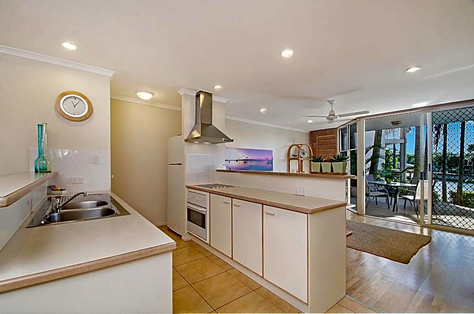Portside Noosa Waters Hotel