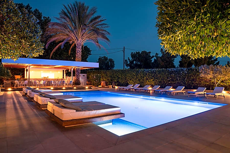 Danae Hotel
