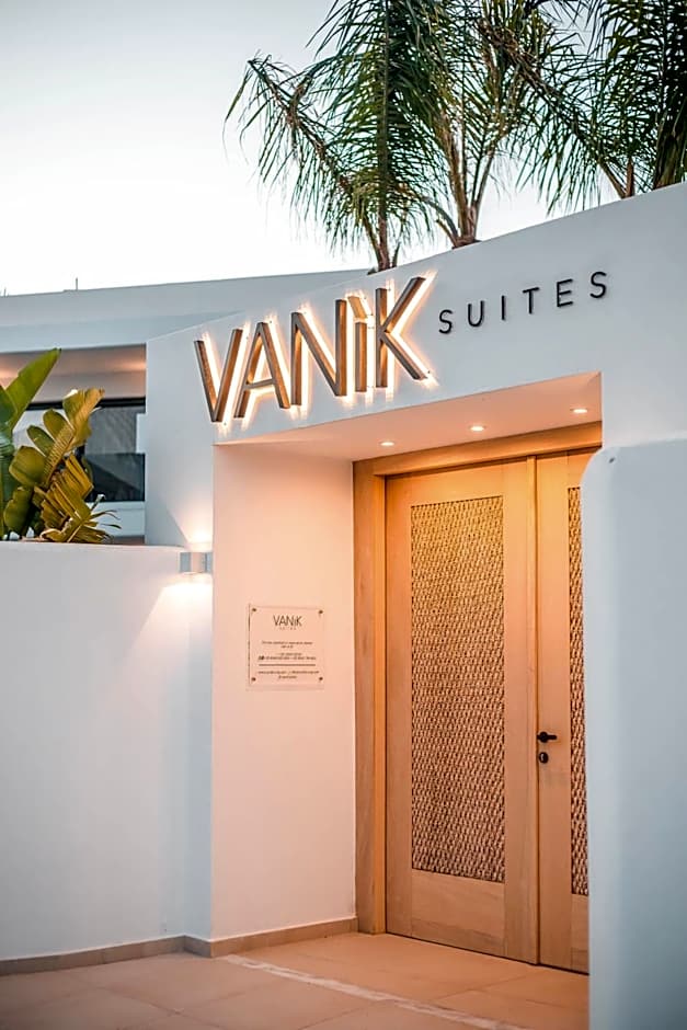Vanik Suites