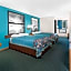 Super 8 by Wyndham Huron