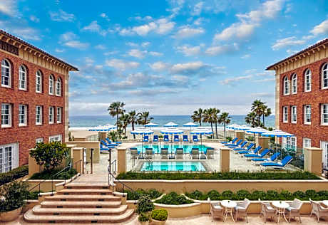 Casa Del Mar