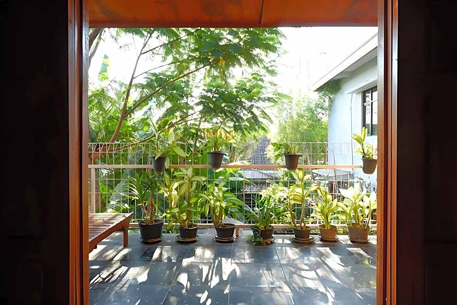 RedDoorz Syariah near Menara Kudus