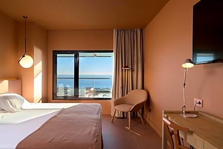 Special Offer - Double or Twin Room with Sea View and Massage