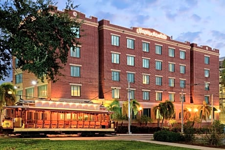 Hampton Inn And Suites Tampa Ybor City Downtown Tampa Tampa