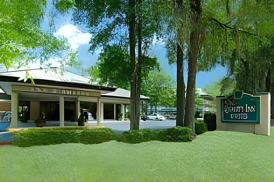 Simple Rewards Inn