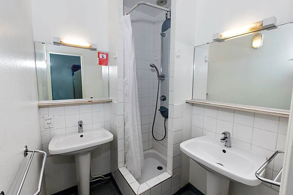 Auberge de Jeunesse Youth Hostel Ethic étapes Saint Malo