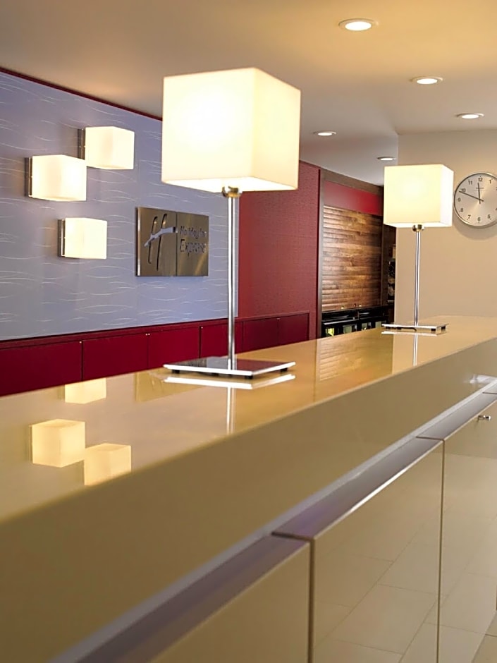 Holiday Inn Express Tangshan Downtown By IHG