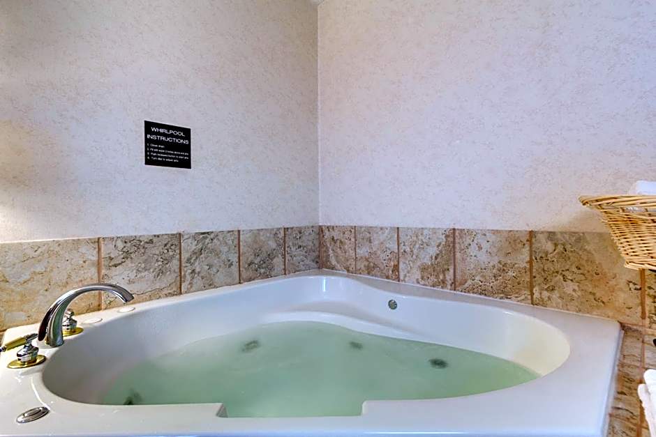 Fireside Inn and Suites