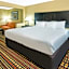 Days Inn & Suites by Wyndham Davenport East