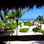Casa Iguana Holbox - Beachfront Hotel