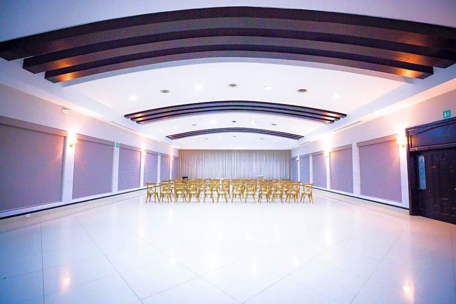 InHouse Select Hacienda Tres Rios