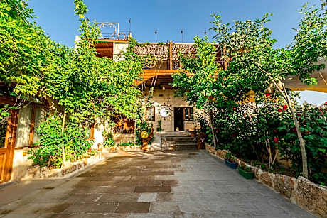 Maron Stone House