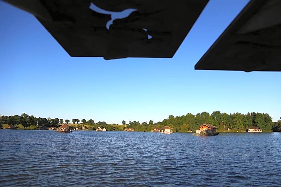 Village Flottant de Pressac