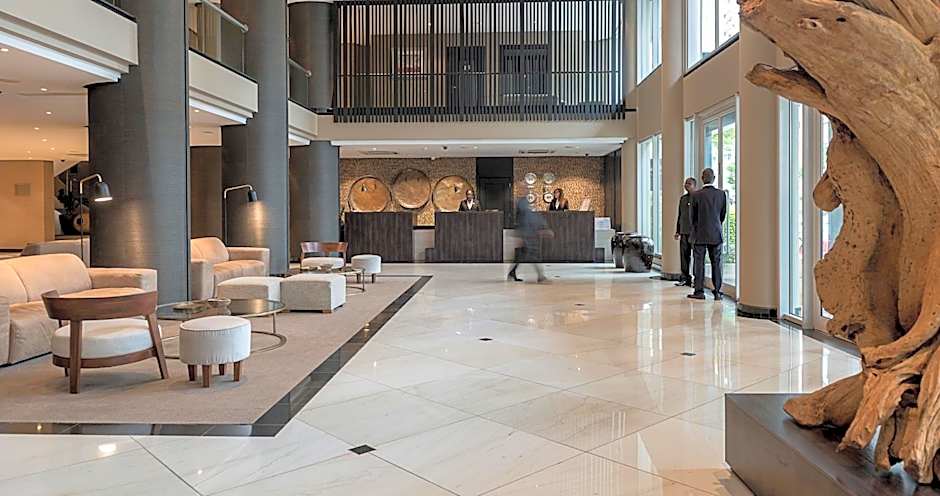 Photo 1 of 50 of Hotel Avenida