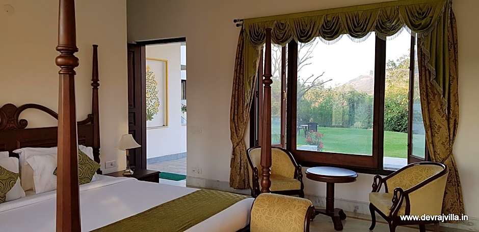 Devraj Villa - Luxury Pool Villa Udaipur