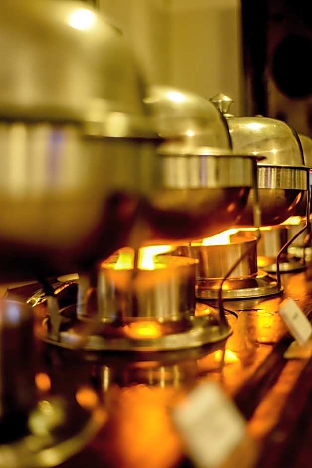 CityBlue Creekside Hotel & Suites