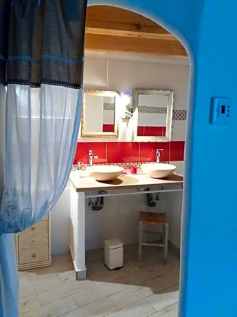 Deluxe Double Room with Bath