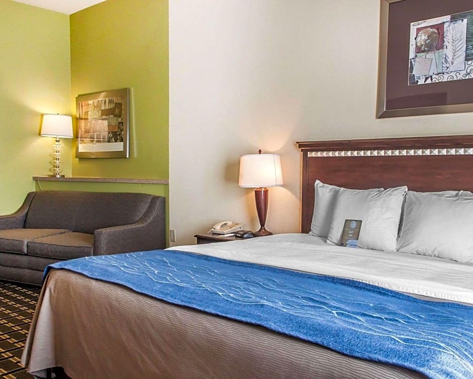 Comfort Inn & Suites