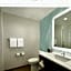 avid hotels - Detroit - Warren By IHG