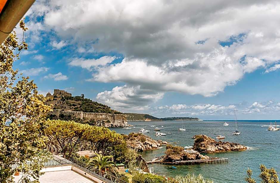 Strand Hotel Delfini