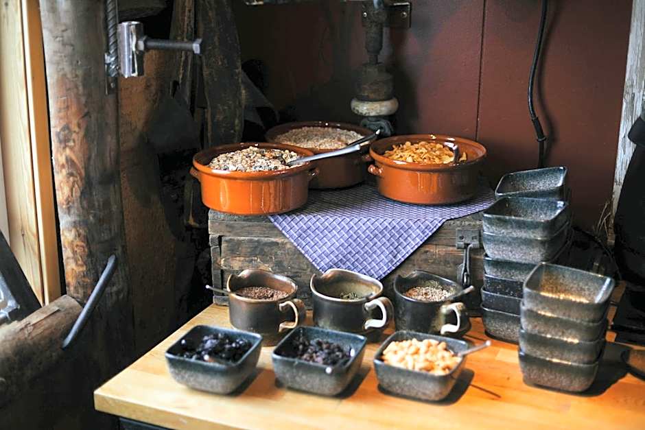 Mary-Ann's Polarrigg