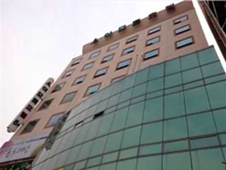 Hotel Amour