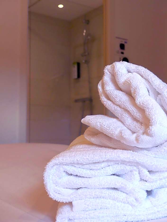 KYRIAD DIRECT TOULON OUEST - La Seyne sur Mer