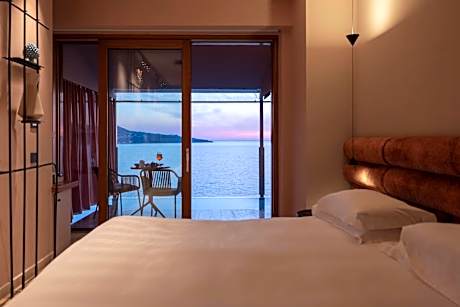 Double or Twin Room with Sea View