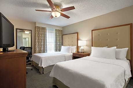 One-Bedroom Suite with Two Double Beds - Pure Wellness