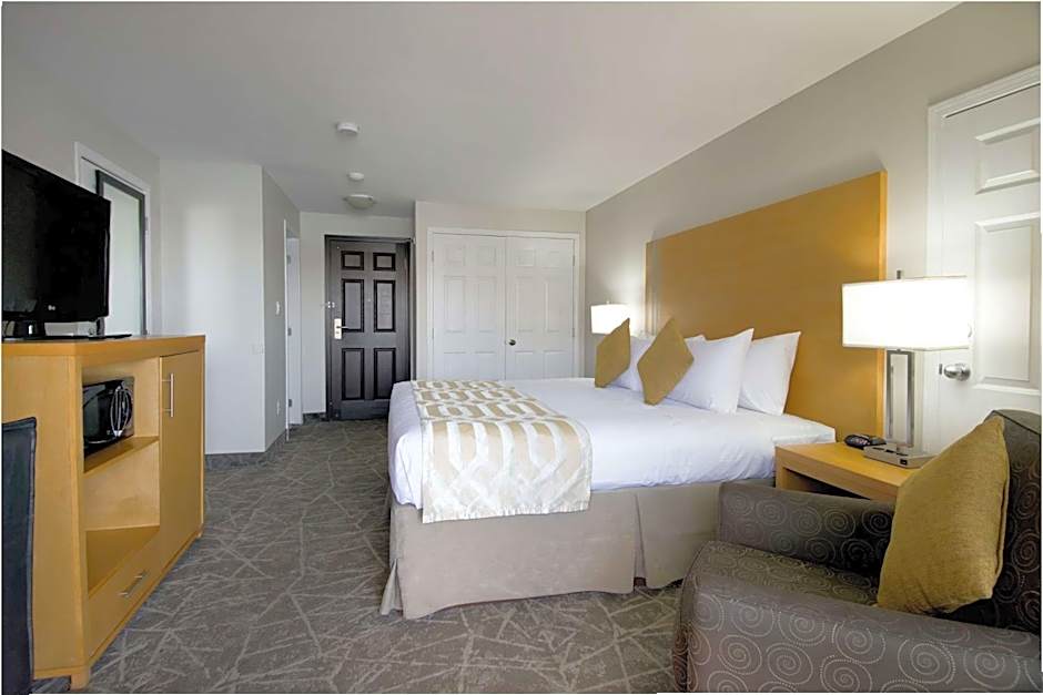 Coast Osoyoos Beach Hotel