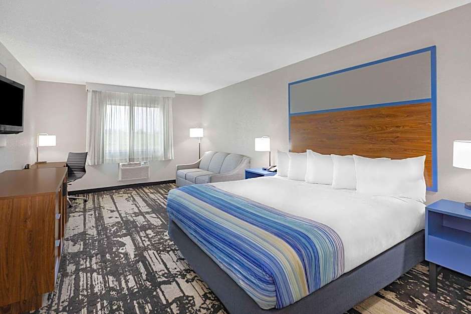 AmericInn by Wyndham Pella