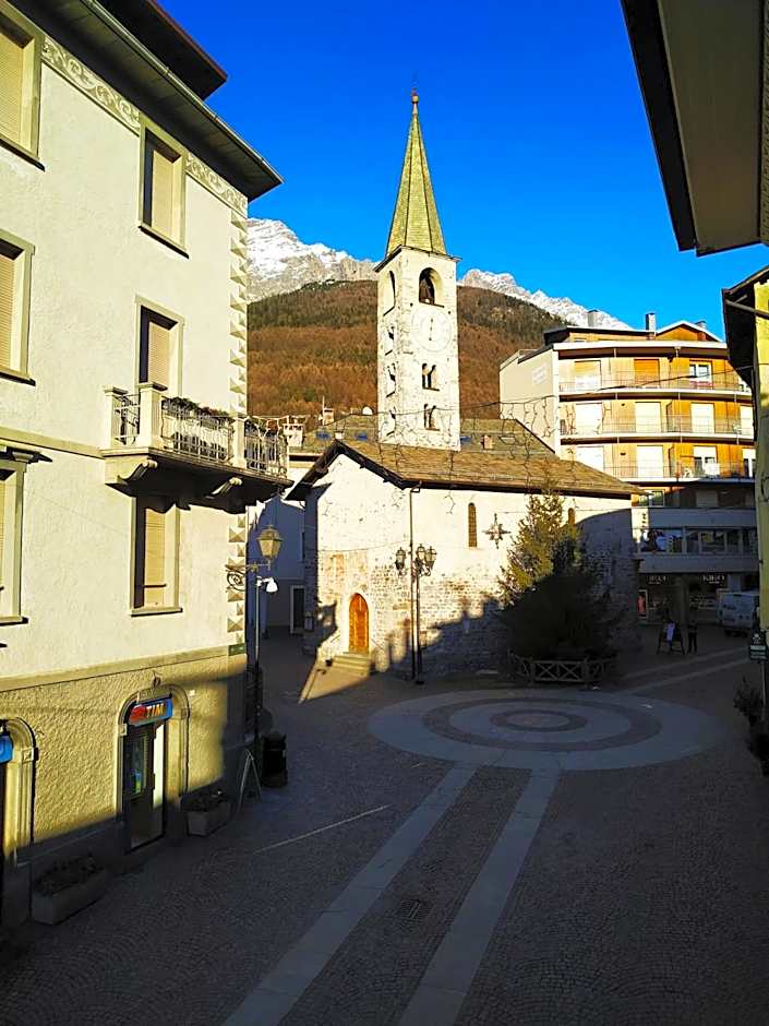 Hotel Silene Parking and Garage