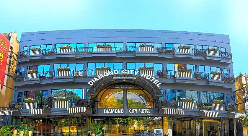 Diamond City Hotel