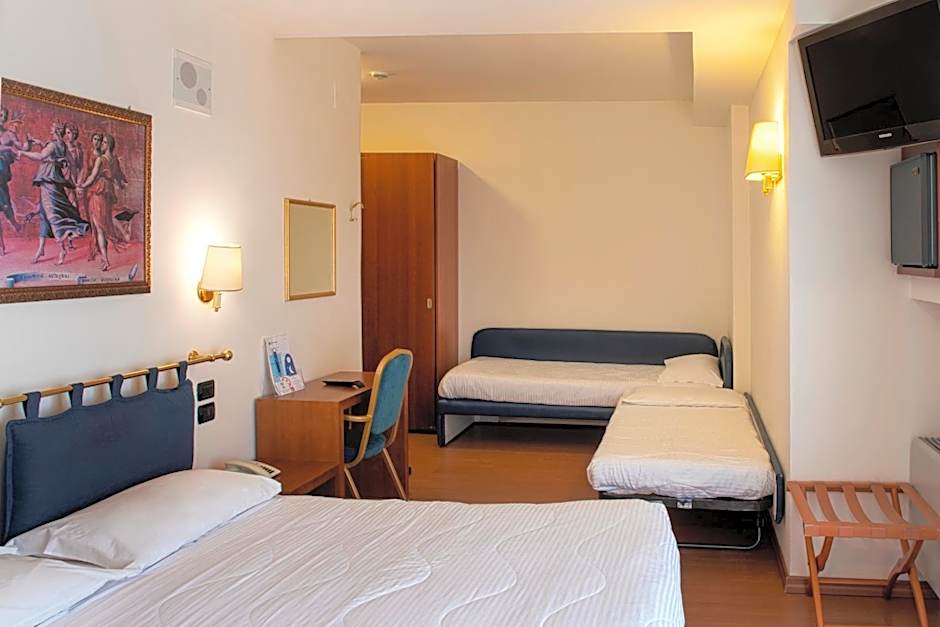 International Hotel & Suite - In prima fila sul lungomare