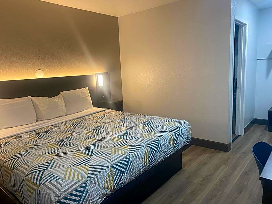 Motel 6-San Bernardino, CA - South